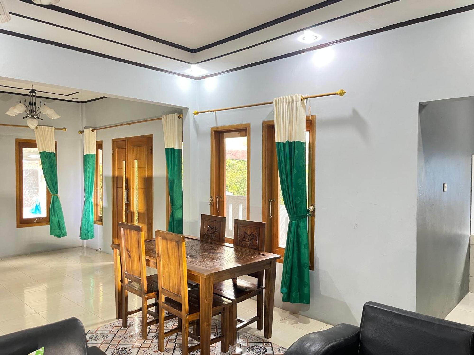 Villa Mutiara Citra Puncak Bu Eva Sampal Ngoại thất bức ảnh